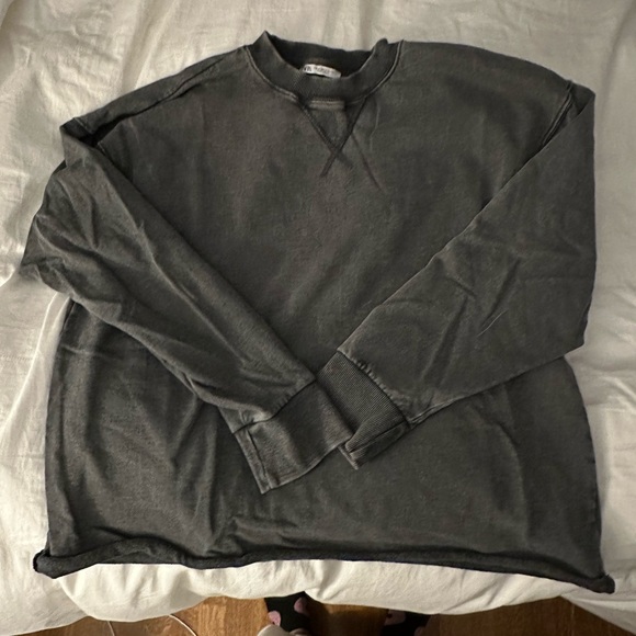 ZARA matching sweatsuit - Picture 2 of 10